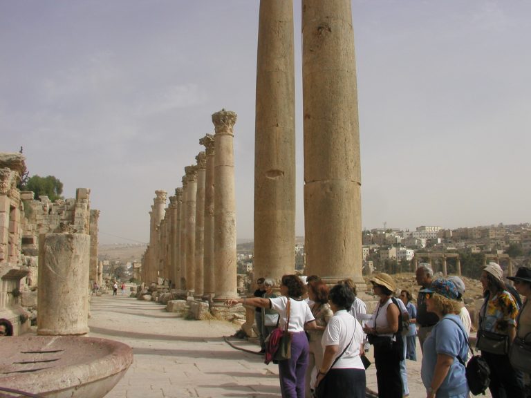 1_jerash_36_iordania_anoixi_2004